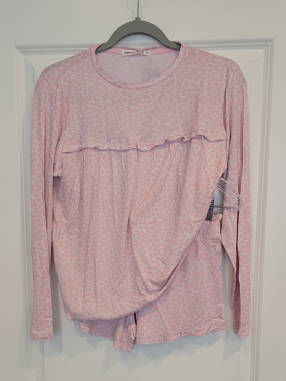 Emerson Road 2 Piece Pajama Set Longsleeve Top/Shorts Giraffe Print Small NWT